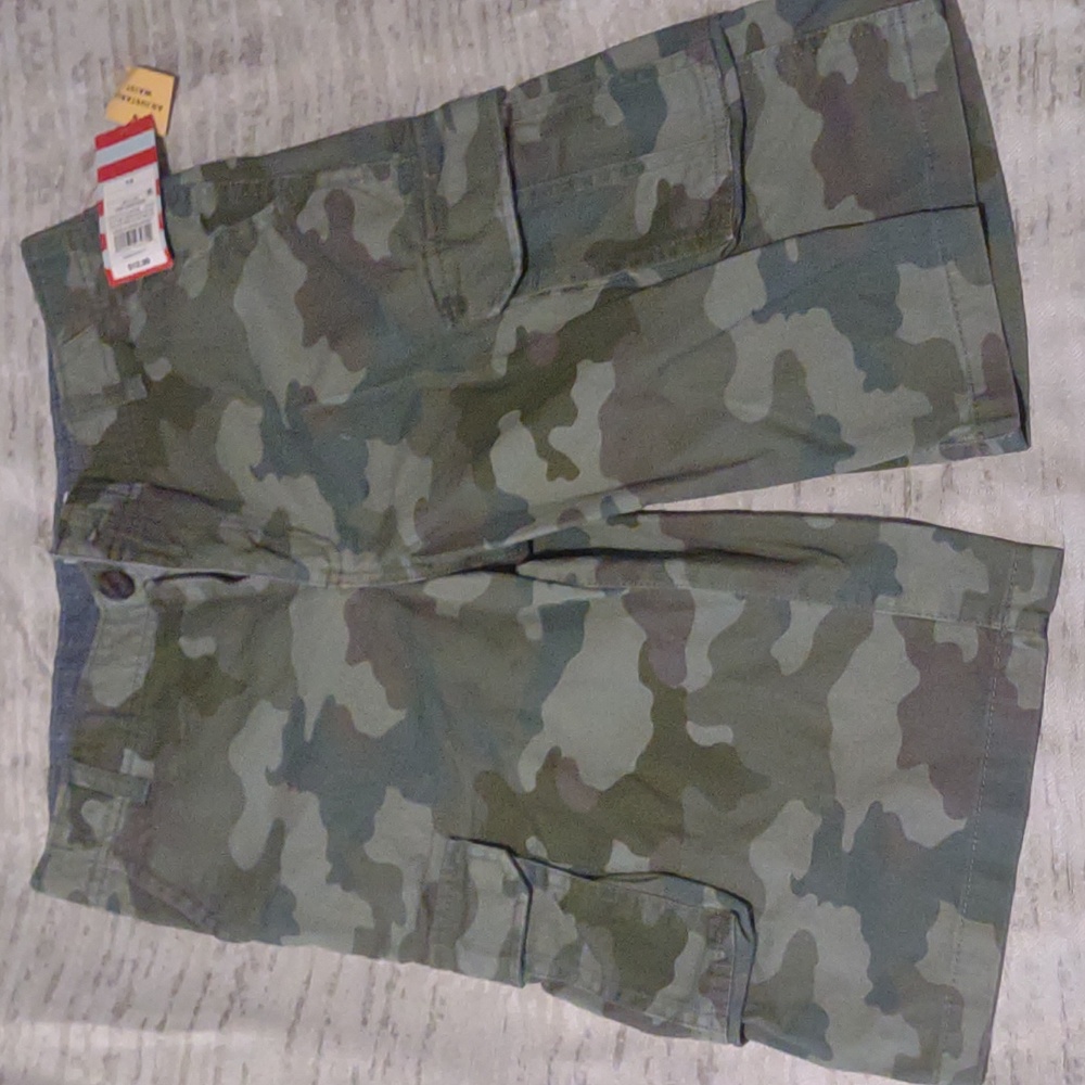 🟡 NWT Cat & Jack | Adjustable Waist Camo Capris